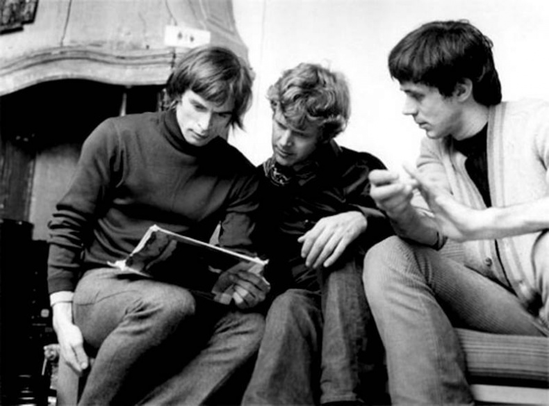 Иллюстрация к книге — Рудольф Нуреев. Я умру полубогом! [i_025.jpg]