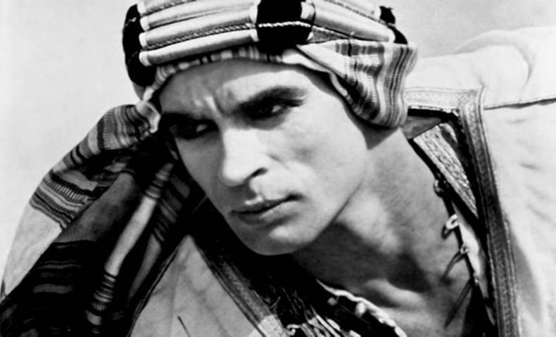 Иллюстрация к книге — Рудольф Нуреев. Я умру полубогом! [i_026.jpg]