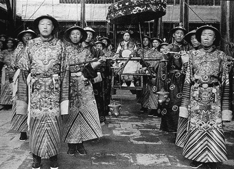 Иллюстрация к книге — Великие романы великих людей [i_049.jpg]