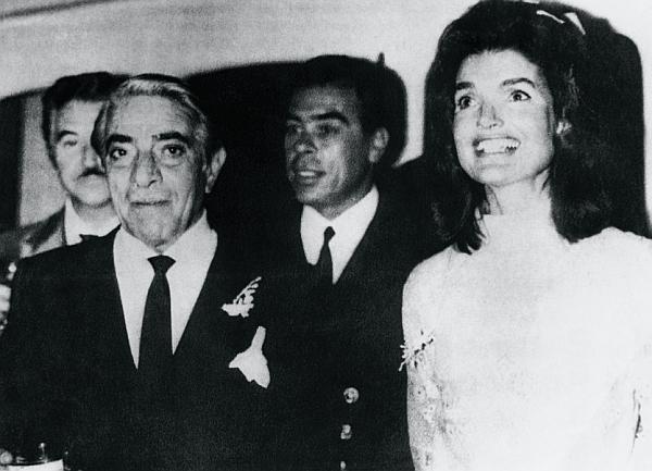 Иллюстрация к книге — Жаклин Кеннеди. Американская королева [_15.jpg]