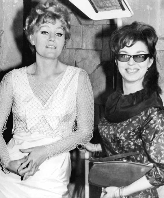 Иллюстрация к книге — Анна Герман. Сто воспоминаний о великой певице [i_009.jpg]