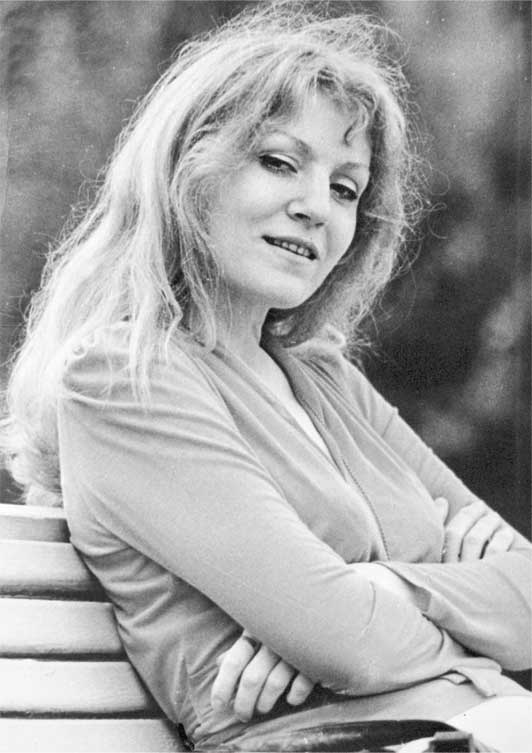 Иллюстрация к книге — Анна Герман. Сто воспоминаний о великой певице [i_018.jpg]