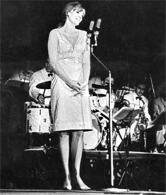 Иллюстрация к книге — Анна Герман. Сто воспоминаний о великой певице [i_059.jpg]