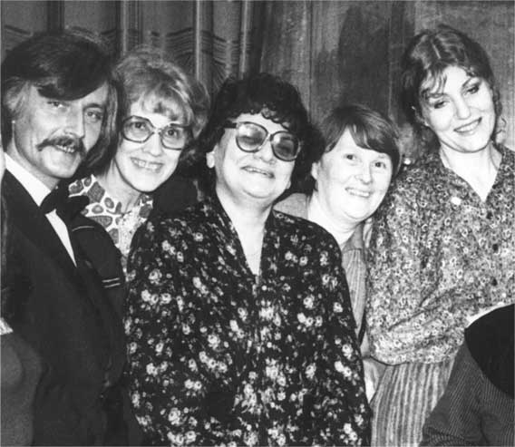 Иллюстрация к книге — Анна Герман. Сто воспоминаний о великой певице [i_066.jpg]