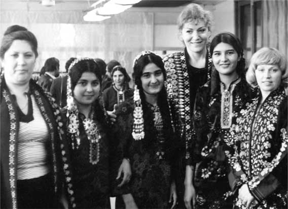 Иллюстрация к книге — Анна Герман. Сто воспоминаний о великой певице [i_081.jpg]