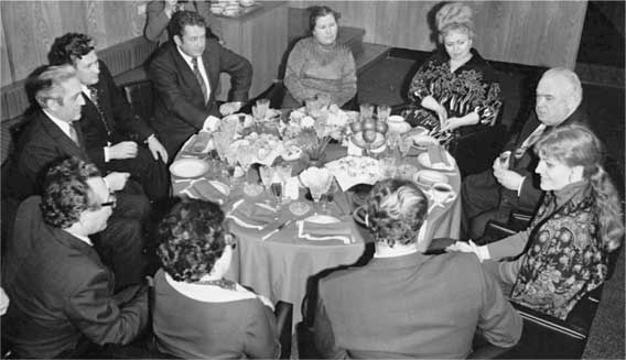 Иллюстрация к книге — Анна Герман. Сто воспоминаний о великой певице [i_084.jpg]