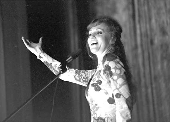 Иллюстрация к книге — Анна Герман. Сто воспоминаний о великой певице [i_087.jpg]