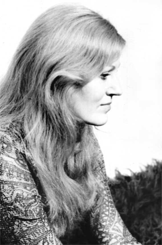 Иллюстрация к книге — Анна Герман. Сто воспоминаний о великой певице [i_105.jpg]