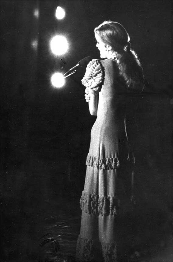 Иллюстрация к книге — Анна Герман. Сто воспоминаний о великой певице [i_112.jpg]