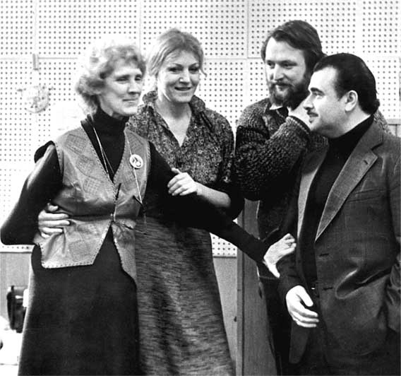 Иллюстрация к книге — Анна Герман. Сто воспоминаний о великой певице [i_160.jpg]