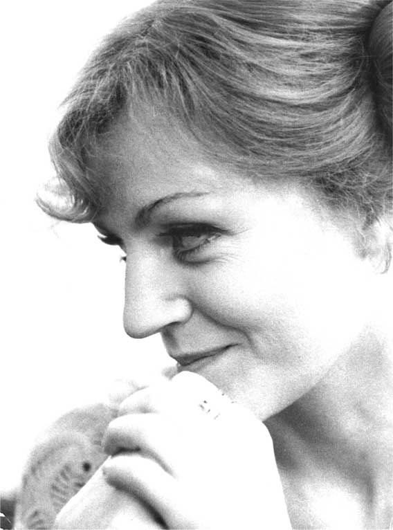 Иллюстрация к книге — Анна Герман. Сто воспоминаний о великой певице [i_177.jpg]