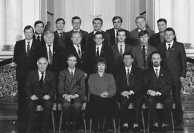 Иллюстрация к книге — Приватизация по Чубайсу. Ваучерная афера. Расстрел парламента [i_006.jpg]