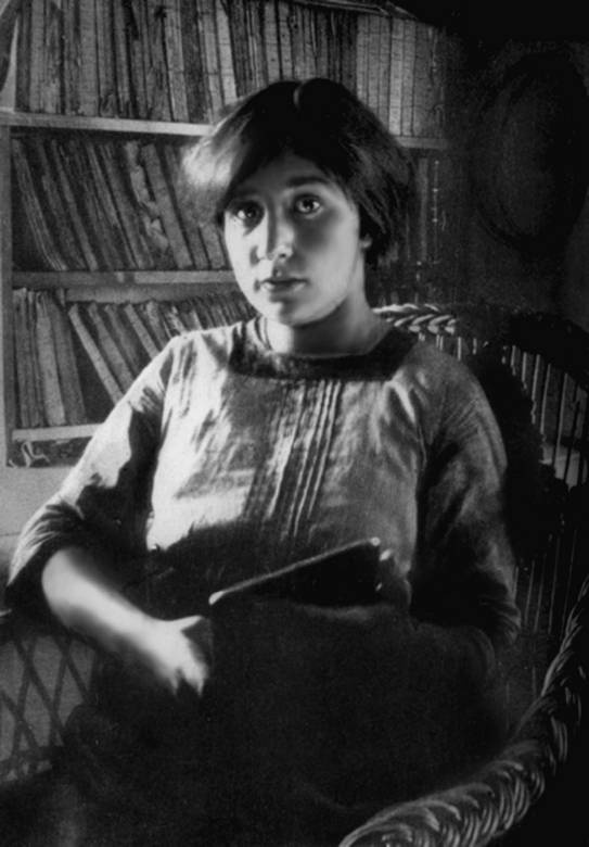 Иллюстрация к книге — Моя мать - Марина Цветаева [i_023.jpg]