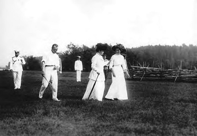 Иллюстрация к книге — Жизнь русского обывателя. На шумных улицах градских [pic_111.jpg]