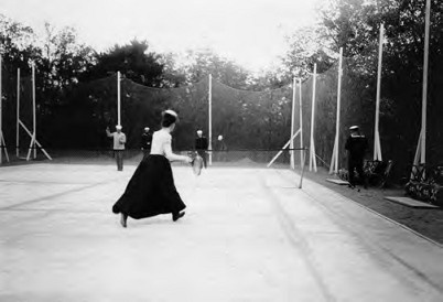 Иллюстрация к книге — Жизнь русского обывателя. На шумных улицах градских [pic_112.jpg]