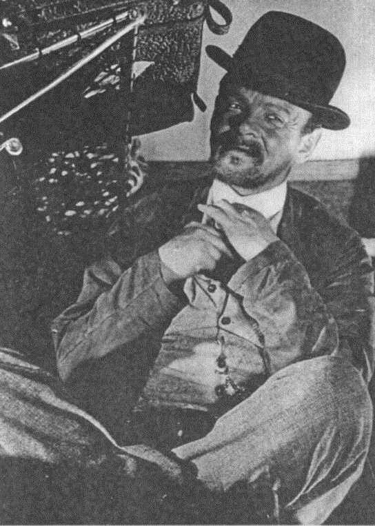 Иллюстрация к книге — Красная звезда, желтая звезда [Pic_09.jpg]