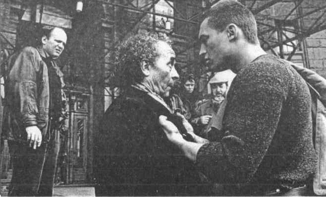 Иллюстрация к книге — Красная звезда, желтая звезда [Pic_23.jpg]