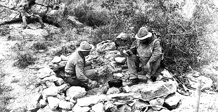 Иллюстрация к книге — За речкой шла война... [i_020.jpg]