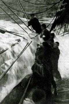 Иллюстрация к книге — Загадка Скапа-Флоу [pic_57.jpg]