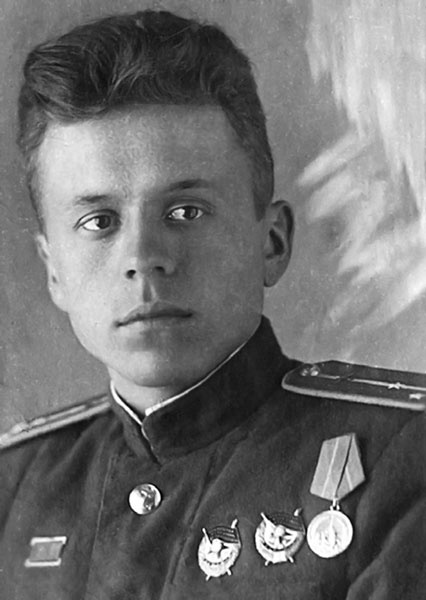 Иллюстрация к книге — Нас звали «смертниками». Исповедь торпедоносца [block_001608_page_259_image_0001.jpg]