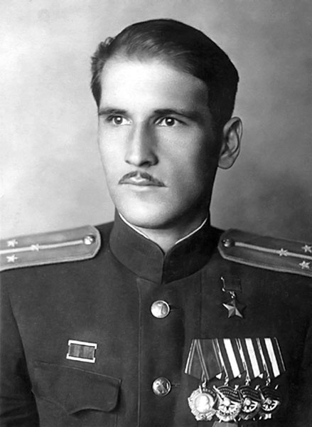 Иллюстрация к книге — Нас звали «смертниками». Исповедь торпедоносца [block_001608_page_389_image_0001.jpg]