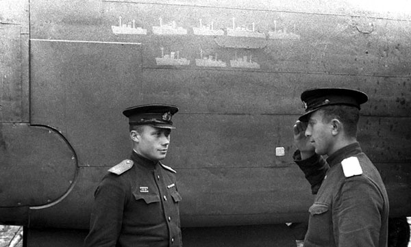 Иллюстрация к книге — Нас звали «смертниками». Исповедь торпедоносца [block_001608_page_435_image_0001.jpg]