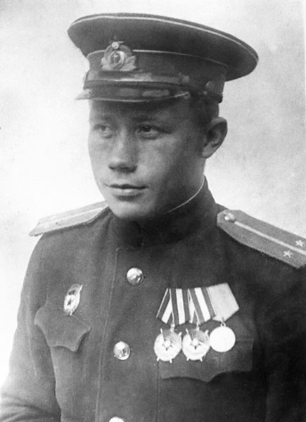 Иллюстрация к книге — Нас звали «смертниками». Исповедь торпедоносца [block_001608_page_483_image_0001.jpg]