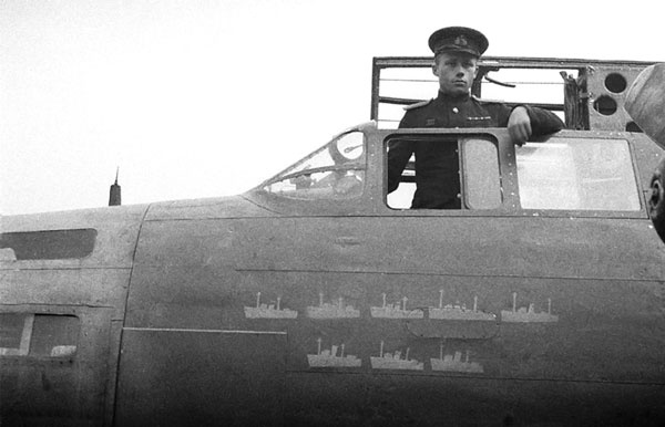 Иллюстрация к книге — Нас звали «смертниками». Исповедь торпедоносца [block_001608_page_501_image_0001.jpg]