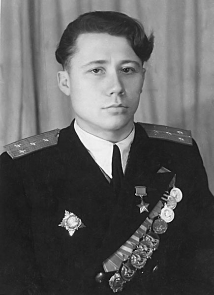 Иллюстрация к книге — Нас звали «смертниками». Исповедь торпедоносца [block_001608_page_585_image_0001.jpg]