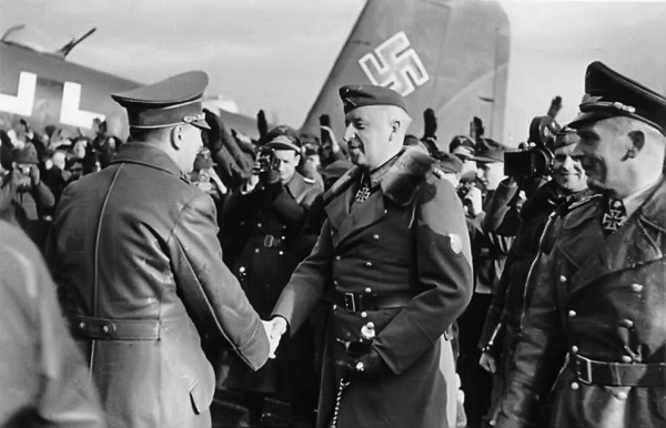 Иллюстрация к книге — Освобождение. Переломные сражения 1943 года [i_010.jpg]