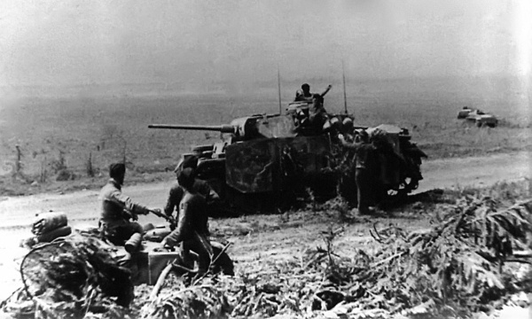 Иллюстрация к книге — Освобождение. Переломные сражения 1943 года [i_032.jpg]