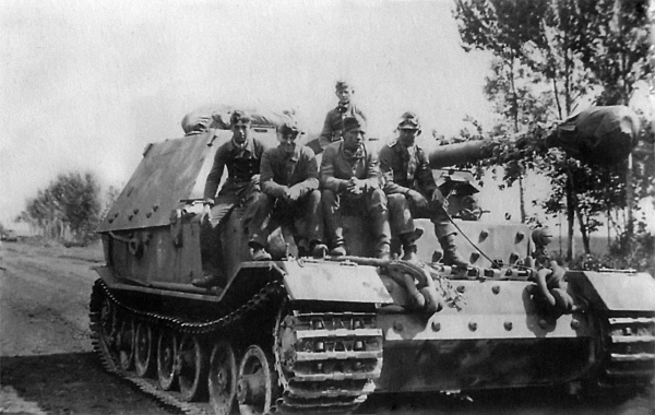 Иллюстрация к книге — Освобождение. Переломные сражения 1943 года [i_046.jpg]