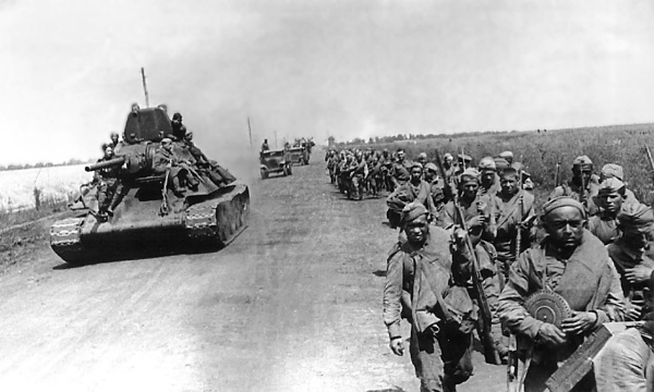 Иллюстрация к книге — Освобождение. Переломные сражения 1943 года [i_062.jpg]