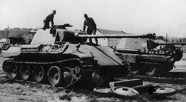 Иллюстрация к книге — Освобождение. Переломные сражения 1943 года [i_085.jpg]