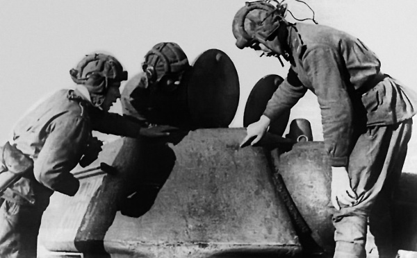 Иллюстрация к книге — Освобождение. Переломные сражения 1943 года [i_098.jpg]