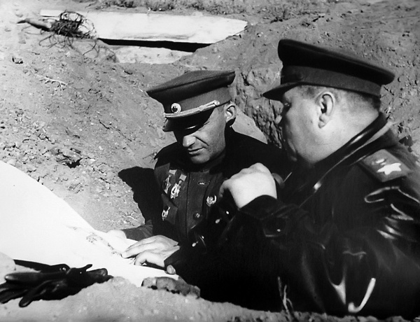 Иллюстрация к книге — Освобождение. Переломные сражения 1943 года [i_103.jpg]