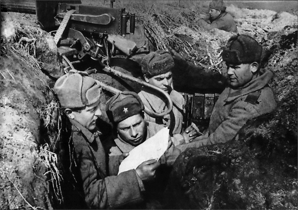 Иллюстрация к книге — Освобождение. Переломные сражения 1943 года [i_117.jpg]