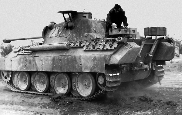 Иллюстрация к книге — Освобождение. Переломные сражения 1943 года [i_118.jpg]