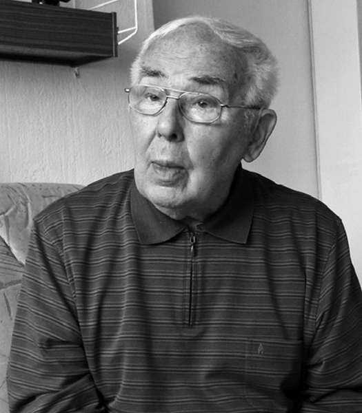 Иллюстрация к книге — Я дрался в СС и Вермахте. Ветераны Восточного фронта [i_009.jpg]