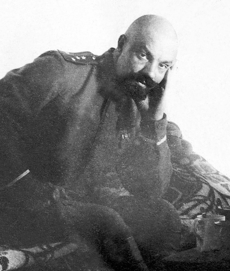 Иллюстрация к книге — Генерал Кутепов. Гибель Старой гвардии [_134.jpg]