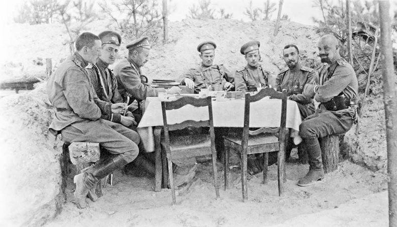 Иллюстрация к книге — Генерал Кутепов. Гибель Старой гвардии [_139.jpg]