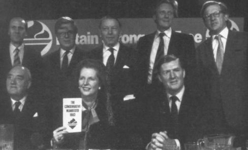 Иллюстрация к книге — Маргарет Тэтчер [i_033.jpg]