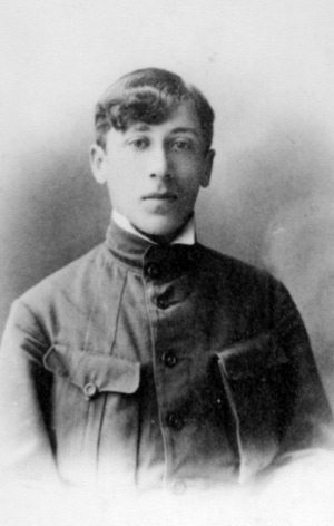 Иллюстрация к книге — Неизвестный Лангемак. Конструктор "катюш" [i_010.jpg]