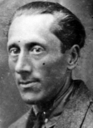 Иллюстрация к книге — Неизвестный Лангемак. Конструктор "катюш" [i_012.jpg]