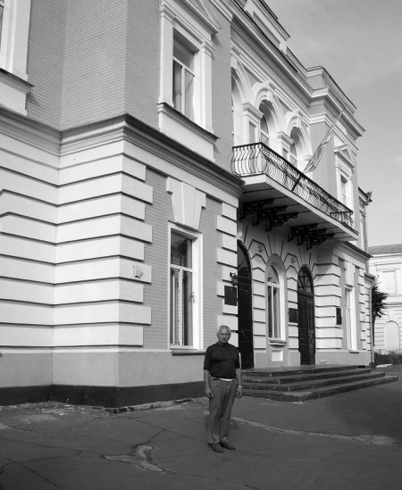 Иллюстрация к книге — Неизвестный Лангемак. Конструктор "катюш" [i_017.jpg]