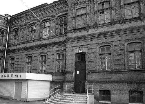 Иллюстрация к книге — Неизвестный Лангемак. Конструктор "катюш" [i_025.jpg]