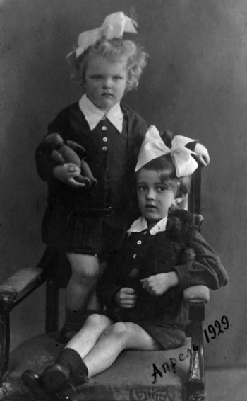 Иллюстрация к книге — Неизвестный Лангемак. Конструктор "катюш" [i_031.jpg]