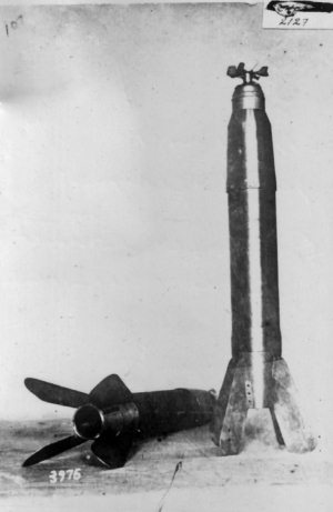 Иллюстрация к книге — Неизвестный Лангемак. Конструктор "катюш" [i_039.jpg]