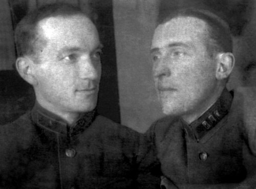 Иллюстрация к книге — Неизвестный Лангемак. Конструктор "катюш" [i_051.jpg]