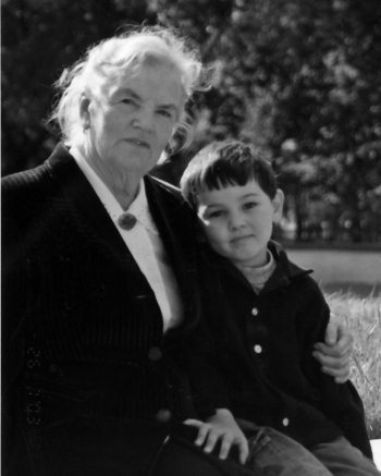 Иллюстрация к книге — Неизвестный Лангемак. Конструктор "катюш" [i_120.jpg]